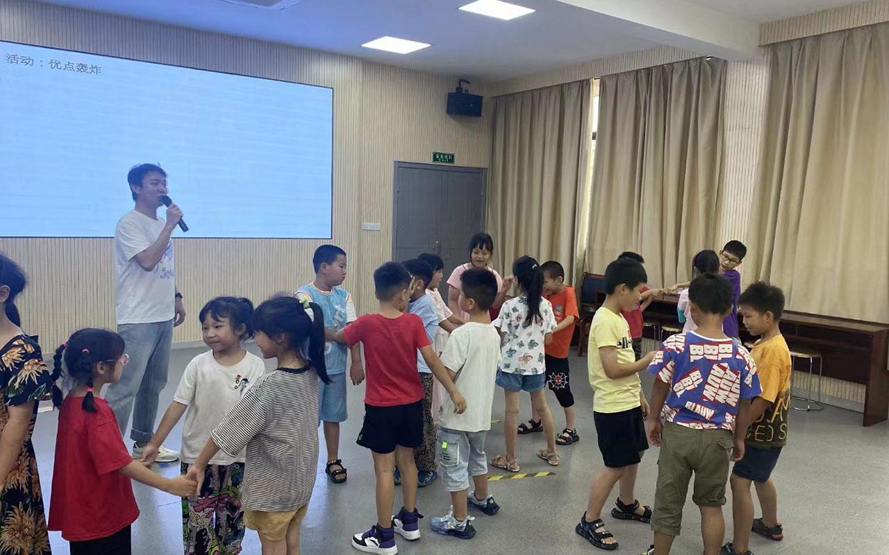 桂平龙观乡中心学校